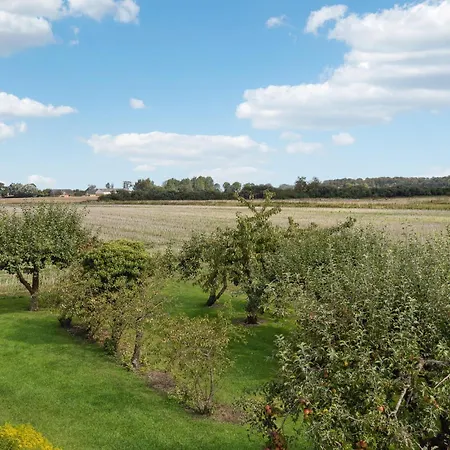Lovely In With Kitchen Holiday home *