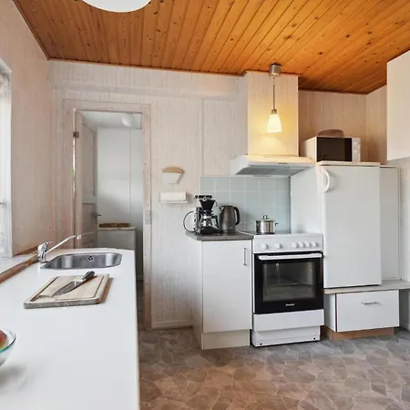 Lovely In With Kitchen