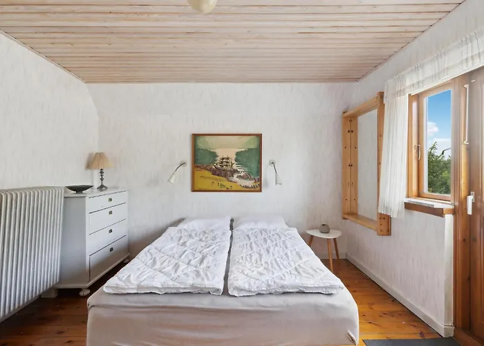 Ferienhaus Lovely In With Kitchen *